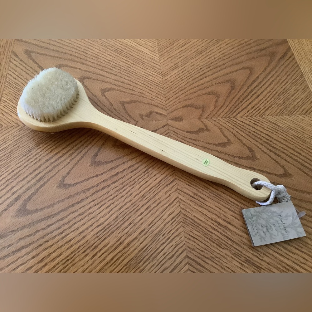Baudelaire Wooden Cedar Bath Brush Massager with Rope Handle